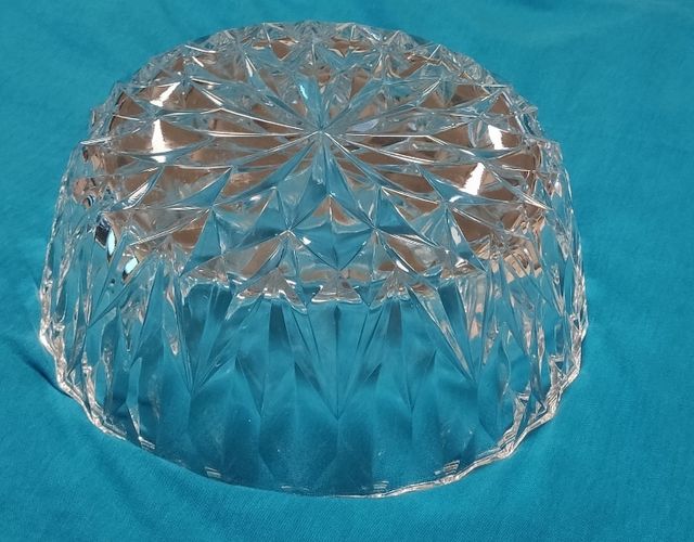 Centro de cristal tallado