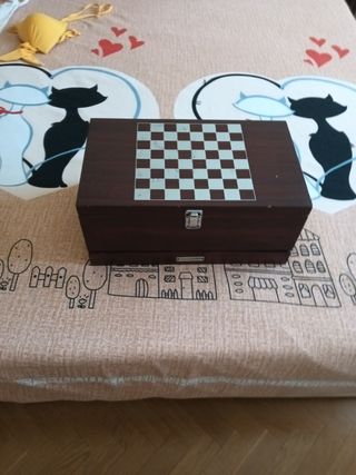 Caja ajedrez vintage