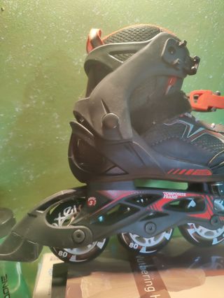 Patines OXELO 4 ruedas número 29 al 32 
Nuevos 