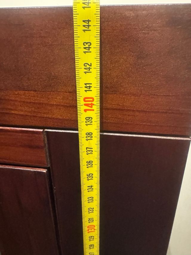 Muebles madera con 2 baldas, 2 última semana