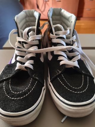 Vans Sk8-Hi Negras/Moradas 39