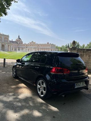 Volkswagen Golf GTI DSG 2012 2.0 TSI 211