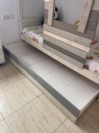 Cama infantil tipo casita