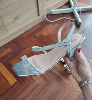 Sandalias mujer brillantes. Sin estrenar.