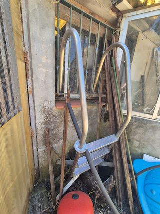 Escalera piscina metalica