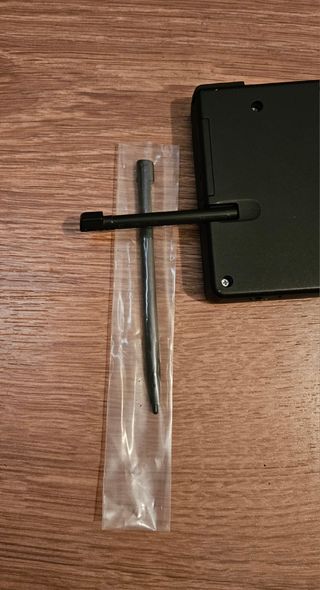 Nintendo DS + 3 juegos (1 a estrenar)