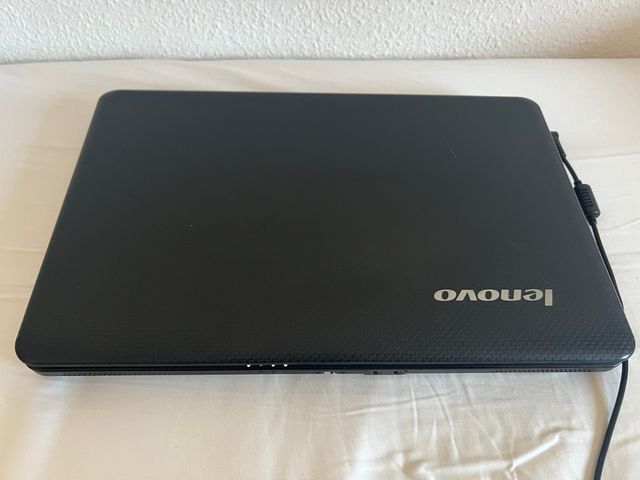 Portátil Lenovo G550 Negro