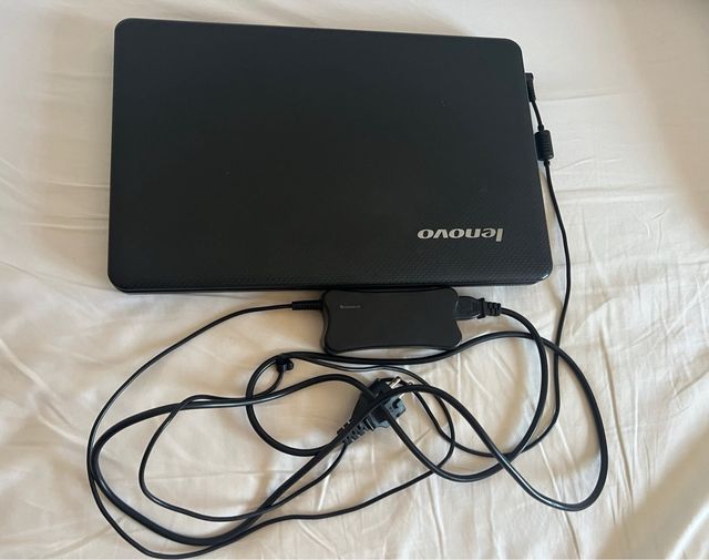 Portátil Lenovo G550 Negro