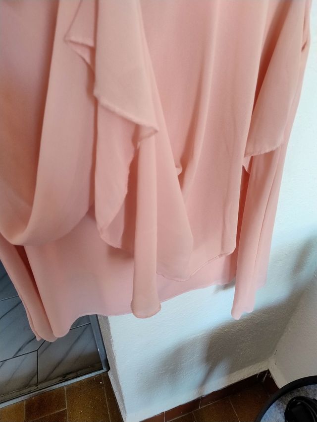 Blusa rosa sin mangas
