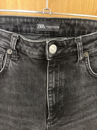 Vaqueros Zara negros -talla 42