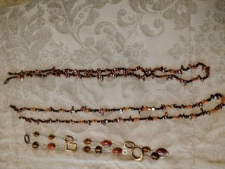 Collares y pulsera - marrón y negro