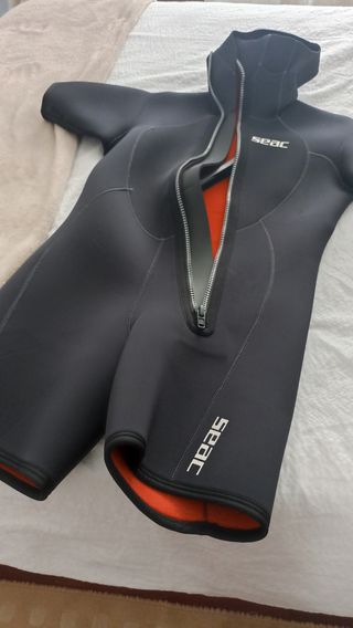 Traje neopreno corto SEAC