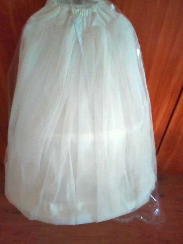 Vestido comunión niña blanco roto. Carmy