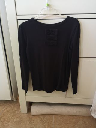 Camiseta niña negra lazos - manga larga