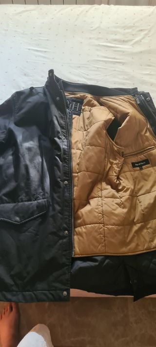 Parka PaH negra con chaleco