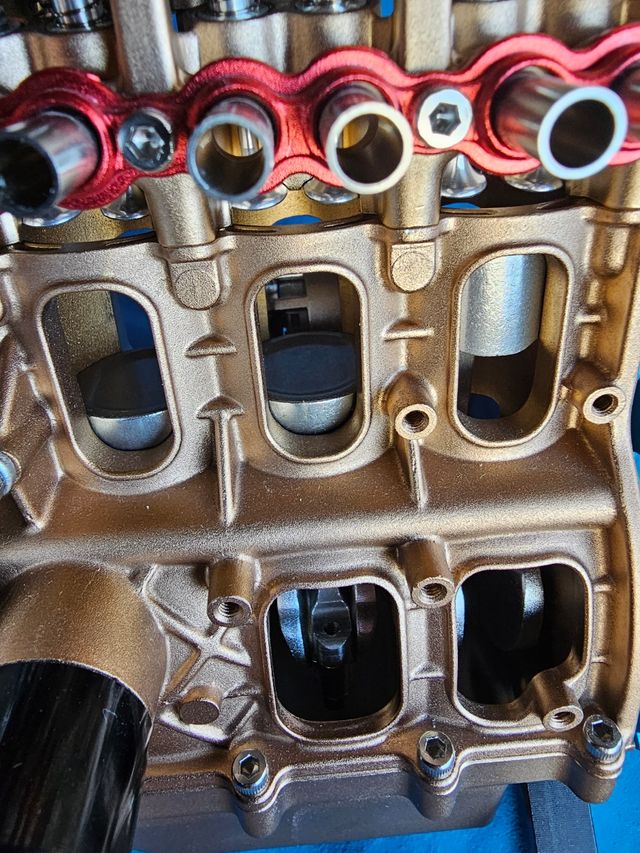 Maqueta eléctrica de motor de combustión 4 tiempos