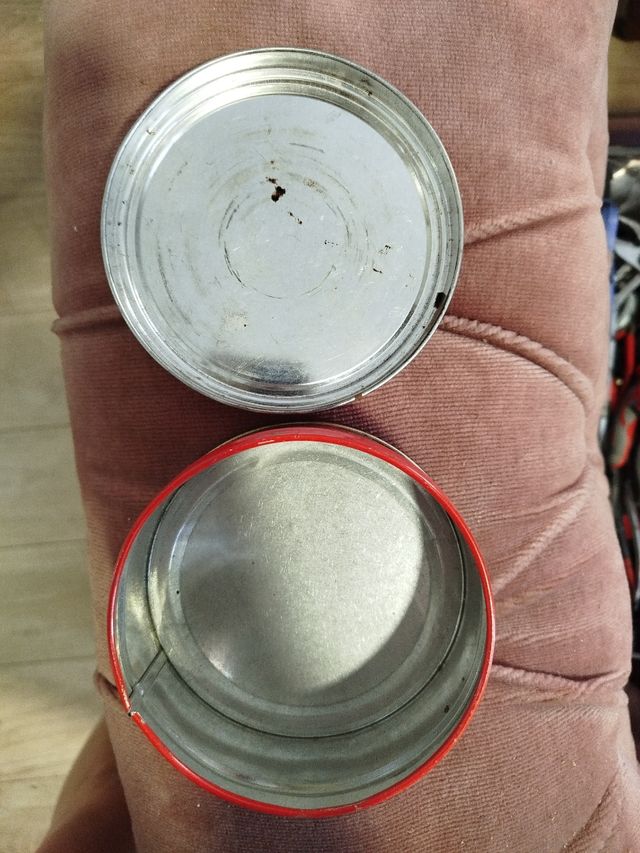 Caja lata Poulti's vintage