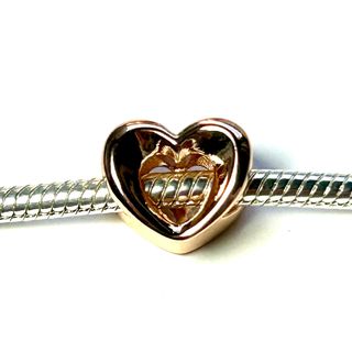 Charm Corazón con Brillante Rosa