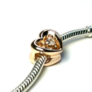 Charm Corazón con Brillante Rosa