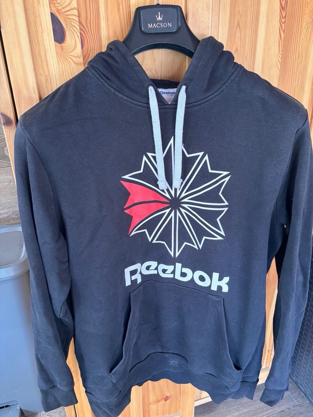 Sudadera Siksilk negra y dorada talla M