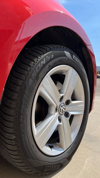 Volkswagen Golf VII Advance 2.0 TDI 2015