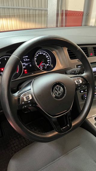 Volkswagen Golf VII Advance 2.0 TDI 2015