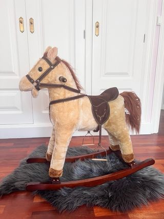 Caballo balancín infantil