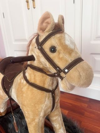 Caballo balancín infantil