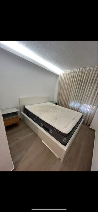 Cama matrimonio IKEA con canapé abatible blanca