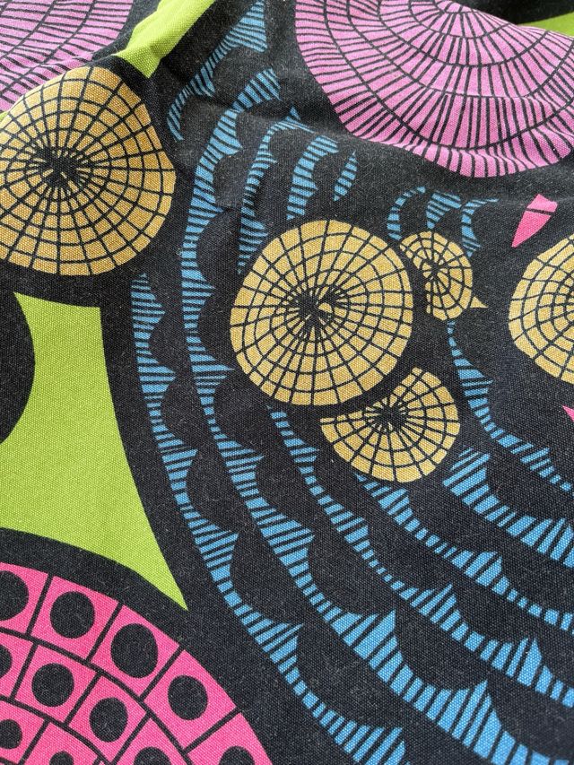 Mantel redondo multicolor 130cm