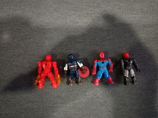 4 Figuras Marvel tipo Lego