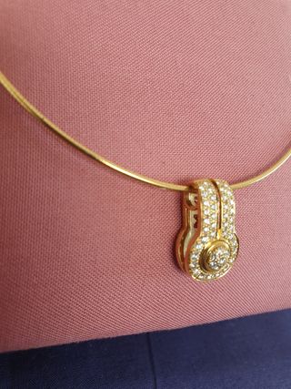 Colgante oro 18k diamantes
 cadena 42 cm. Aparte