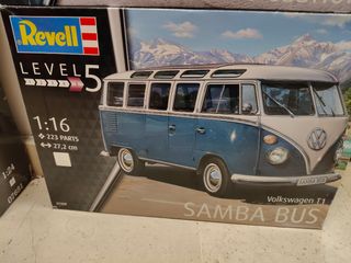 Revell Volkswagen T1 Samba Bus 1:16
