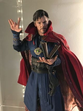 Hot Toys MMS387 Doctor Strange Figura