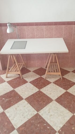 Mesa dibujo técnica blanca
