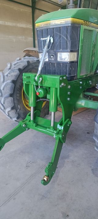 Elevador delantero JD 7700/7600/7810