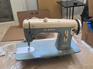 Máquina coser SIGMA Antigua