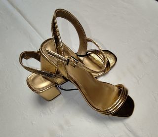 Sandalias doradas Parfois - T.39