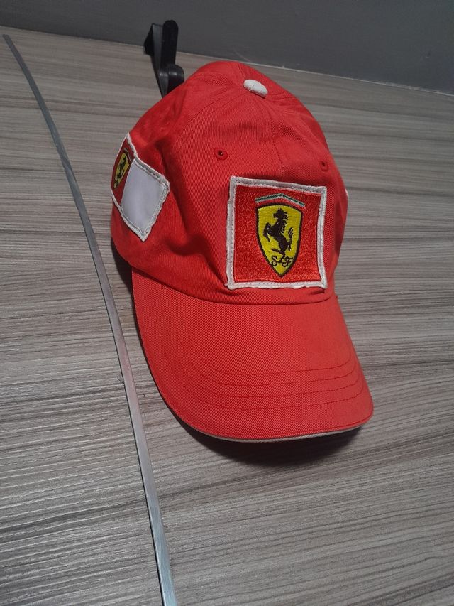 Gorra Sombrero Ferrari Fila roja F1 (taglia M)