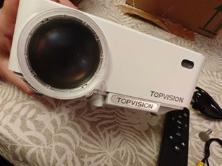Proyector Portátil 1080P 9500 lúmenes HDMI, USB...
