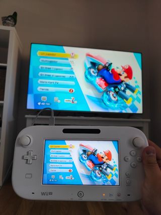 Wii U 8gb Blanca + 8 Juegos (Americano)