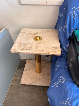 Mesa centro mármol dorada
