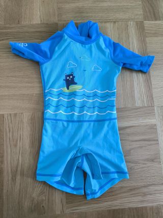 4 bañadores niño/niña UV50+