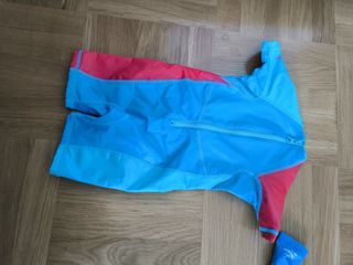 4 bañadores niño/niña UV50+