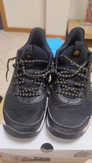 Scarpe bambino 
Curry 3Z7 - Misura 39