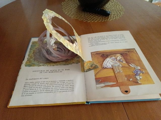 Las aventuras de Alicia en el pais de las maravill