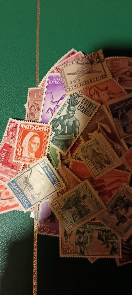 Sellos España: 120 usados y nuevos