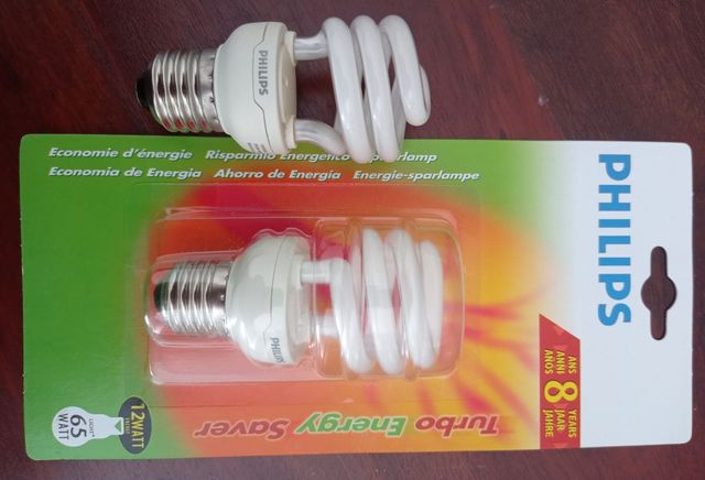 2 Bombillas Philips Tornado 12W (65Watt). E27.