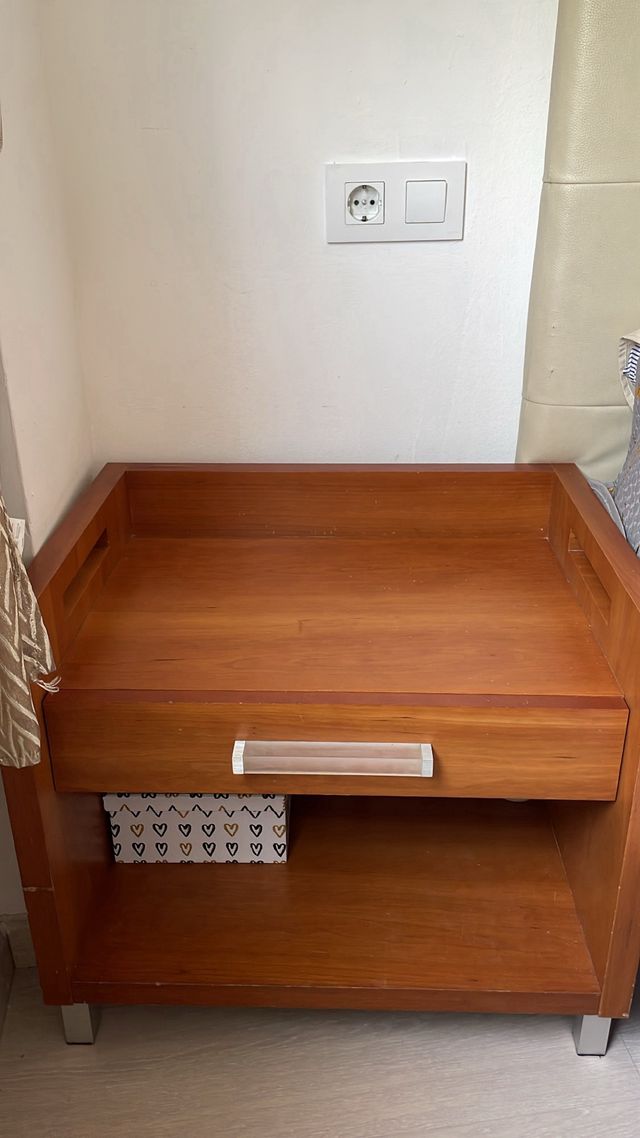 Mesita noche 2 cajones madera