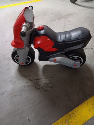 Moto bebé infantil roja